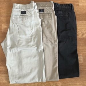 GAP Classic fit khaki
